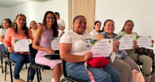 Madres comunitarias de Los Patios se gradúan y fortalecen su labor por la niñez